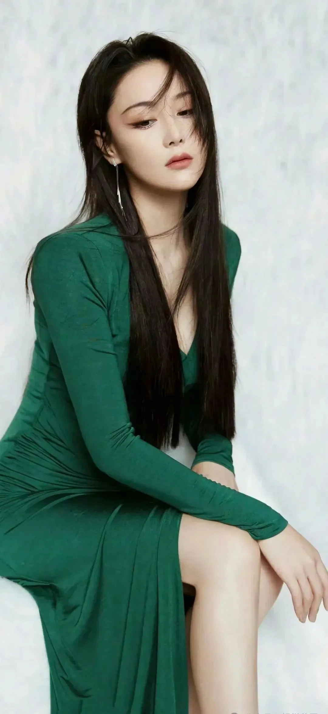 张馨予身材太有料了，极致妖艳诱惑！