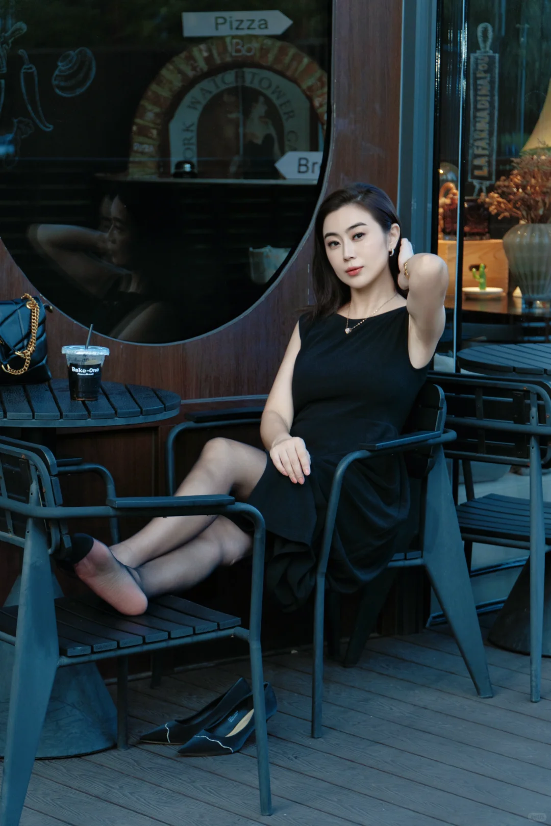 自然随性，才是成熟女性该有的姿态👩