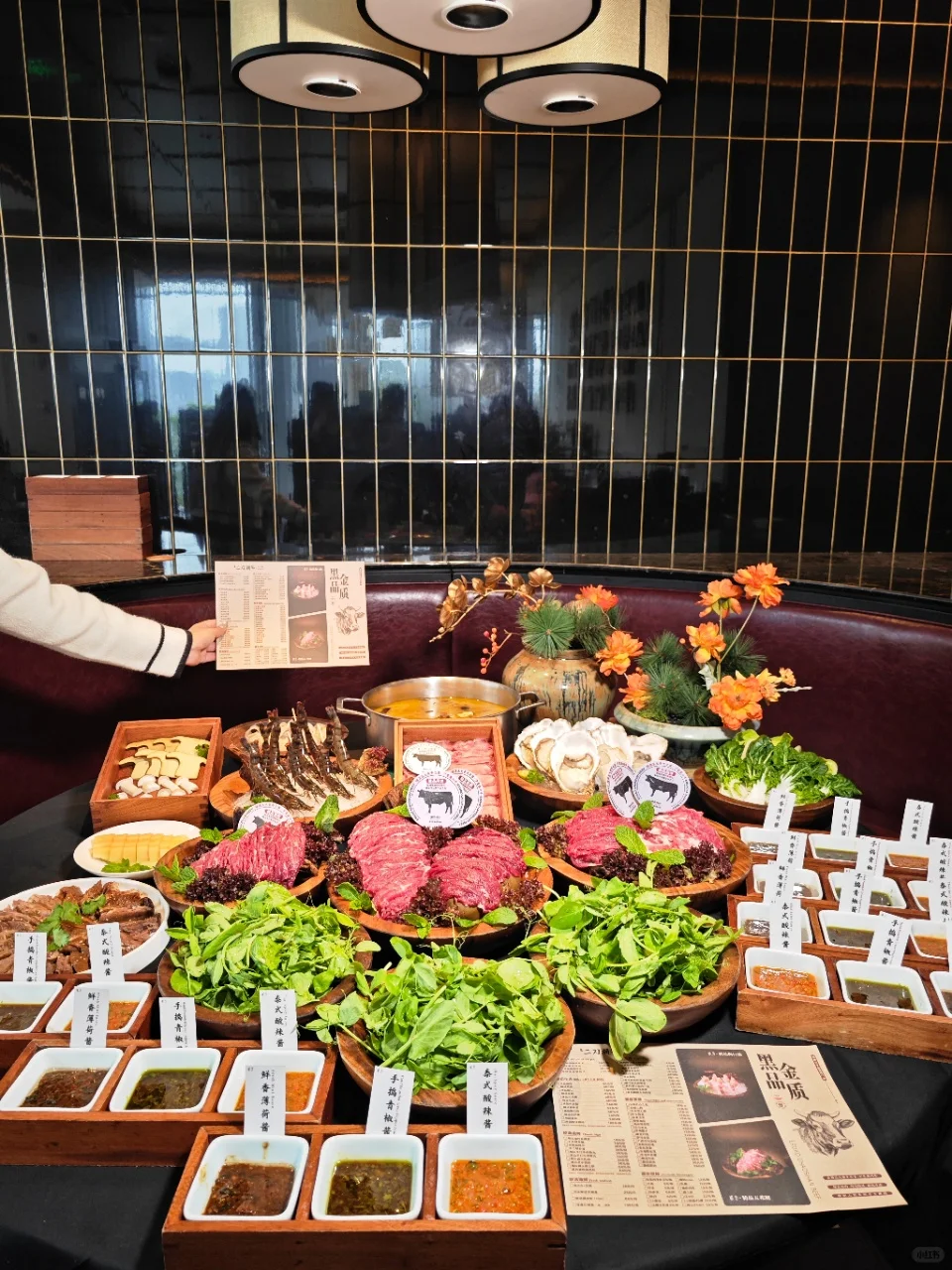 应季而食｜豌豆尖配潮汕牛肉火锅，鲜美