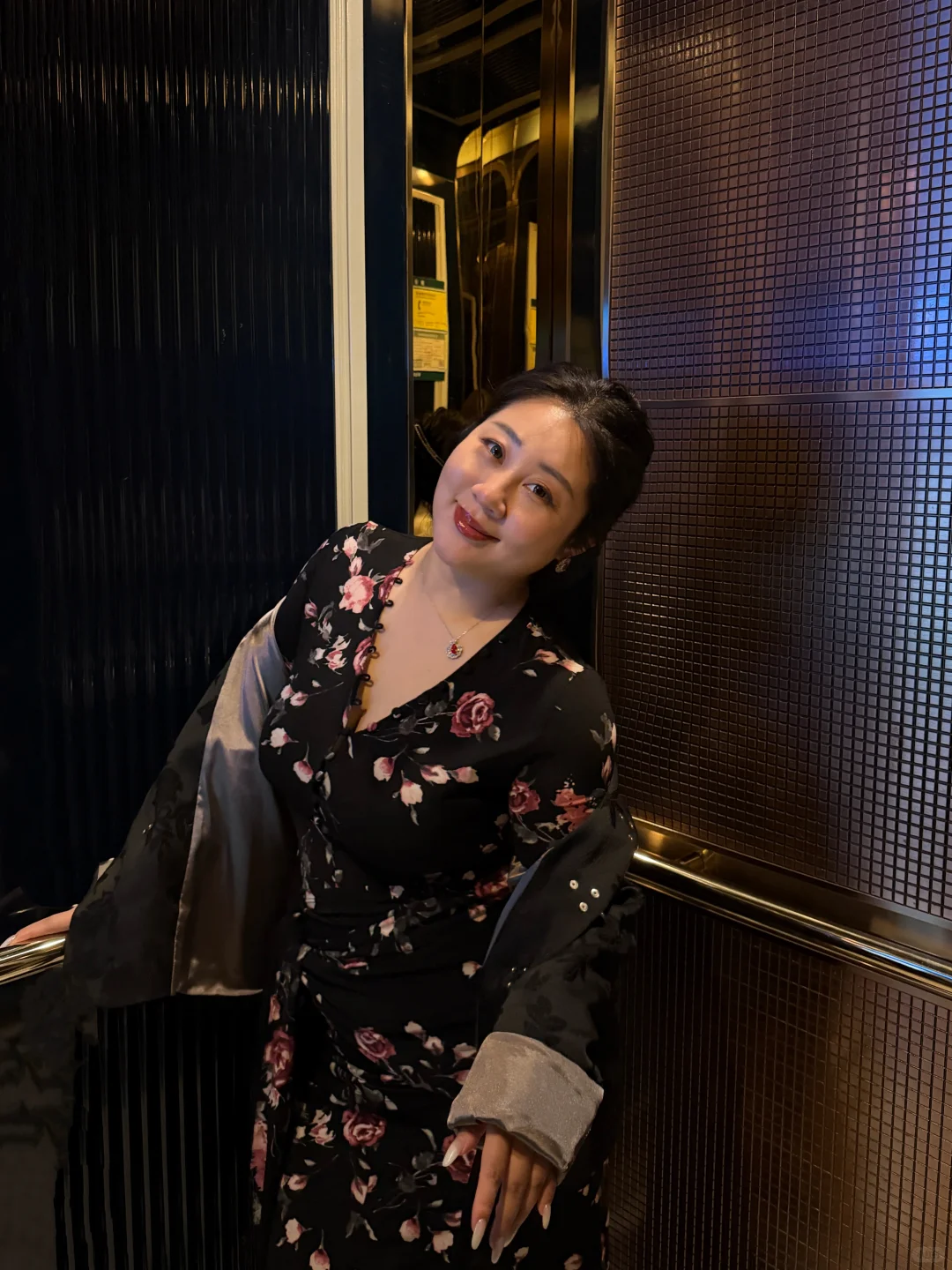 谁要幼态啊，要大大方方的性感