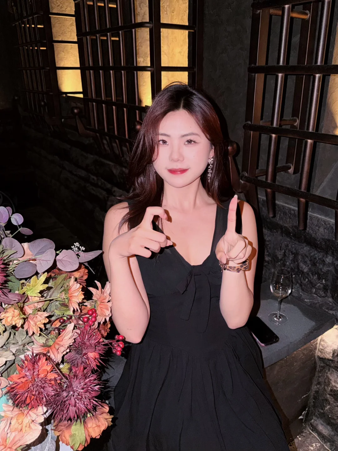 武汉女大生日在哪出片？爵士+葡萄酒微醺