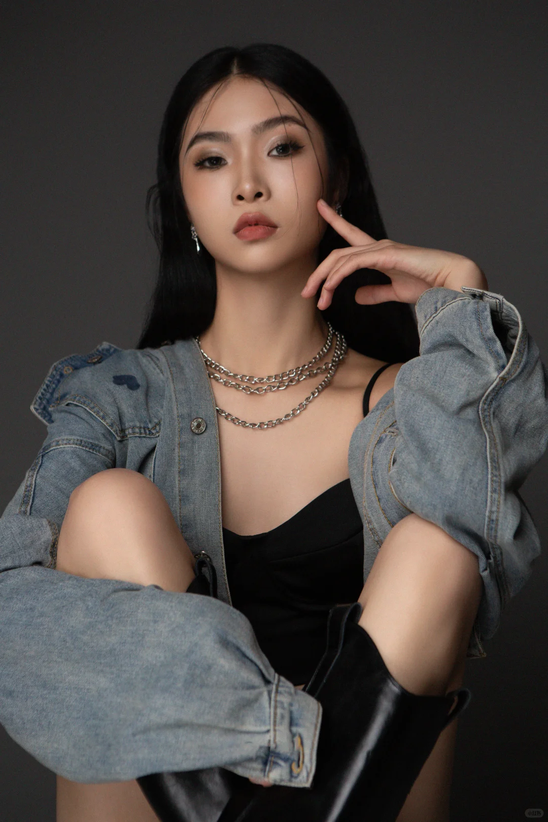 爆辣出击🔥这套写真拍完自己都被美到失语