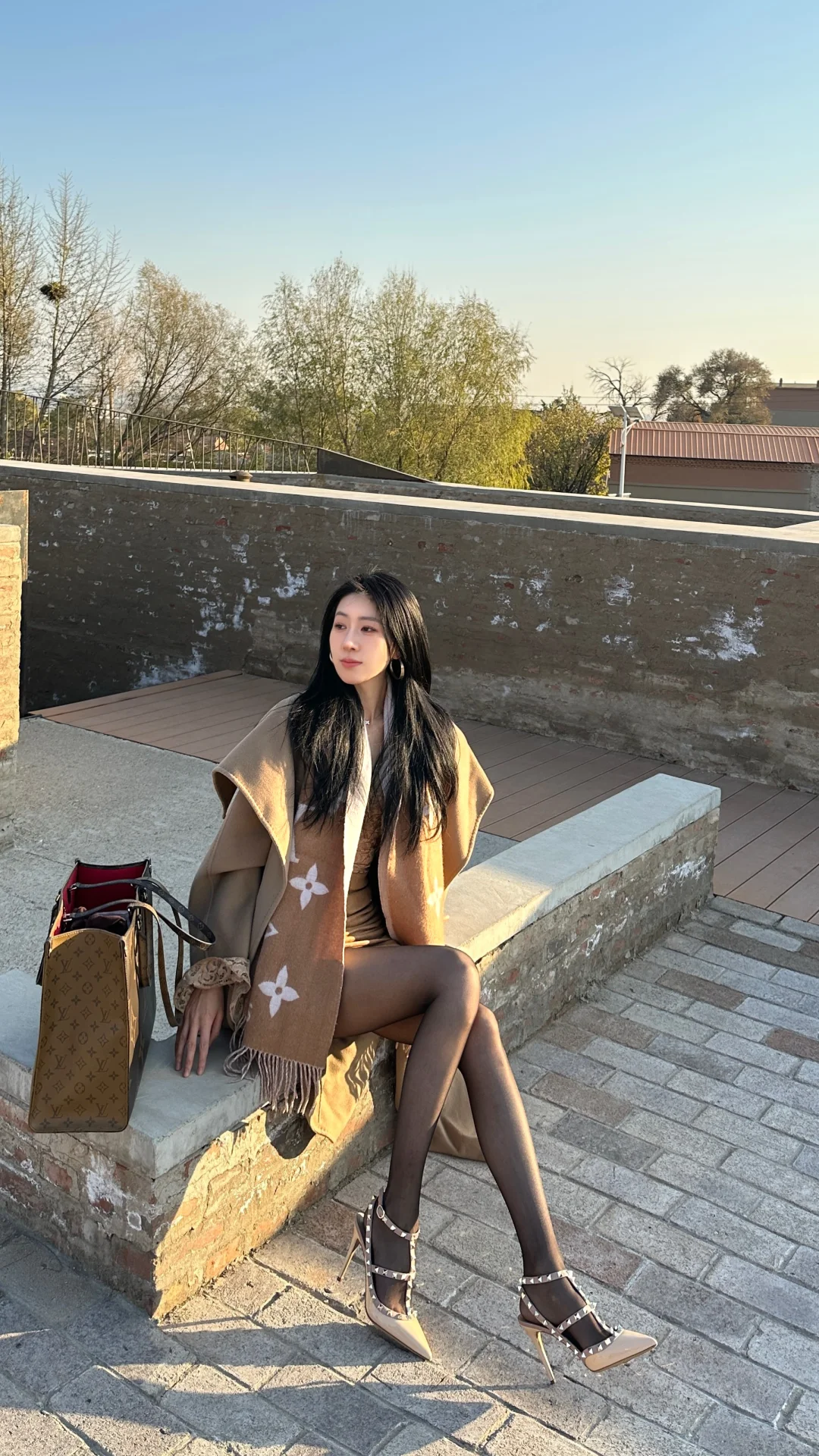 把糖炒栗子穿在身上了