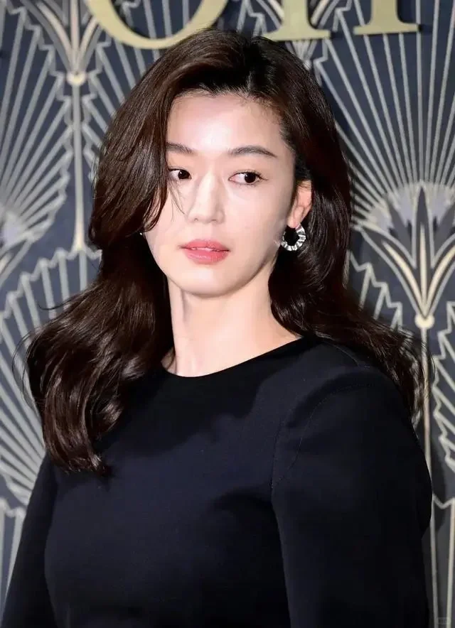 天然美女：全智贤