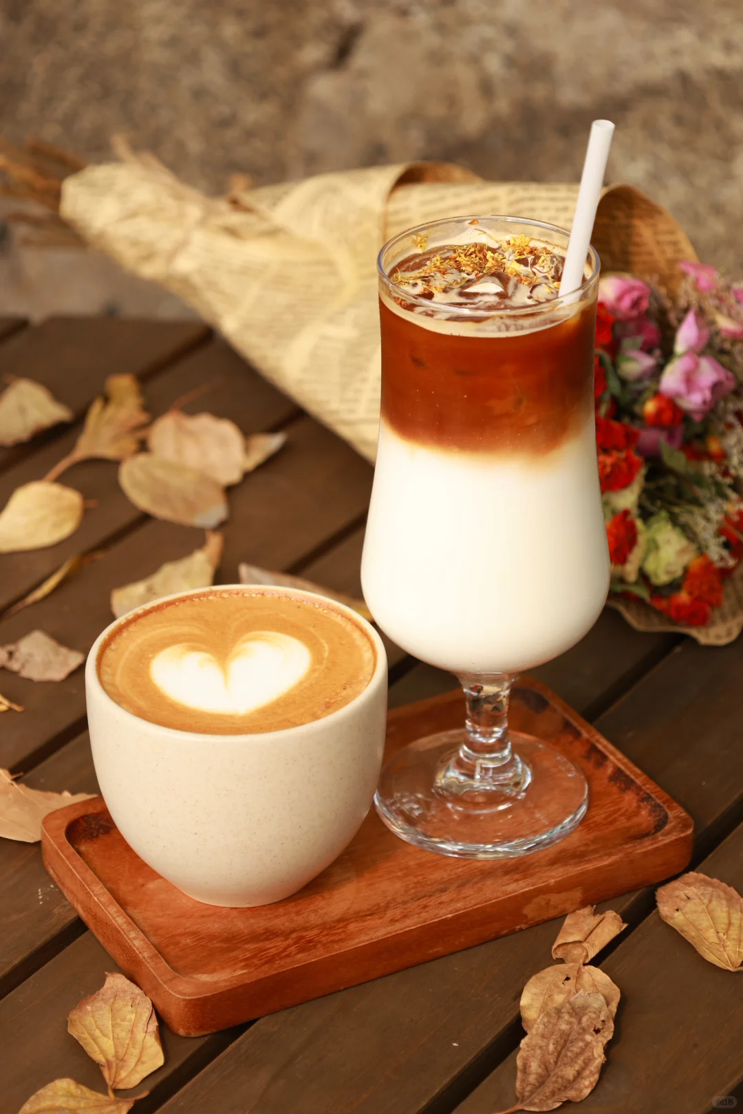 一杯咖啡☕️打翻了秋天调色盘