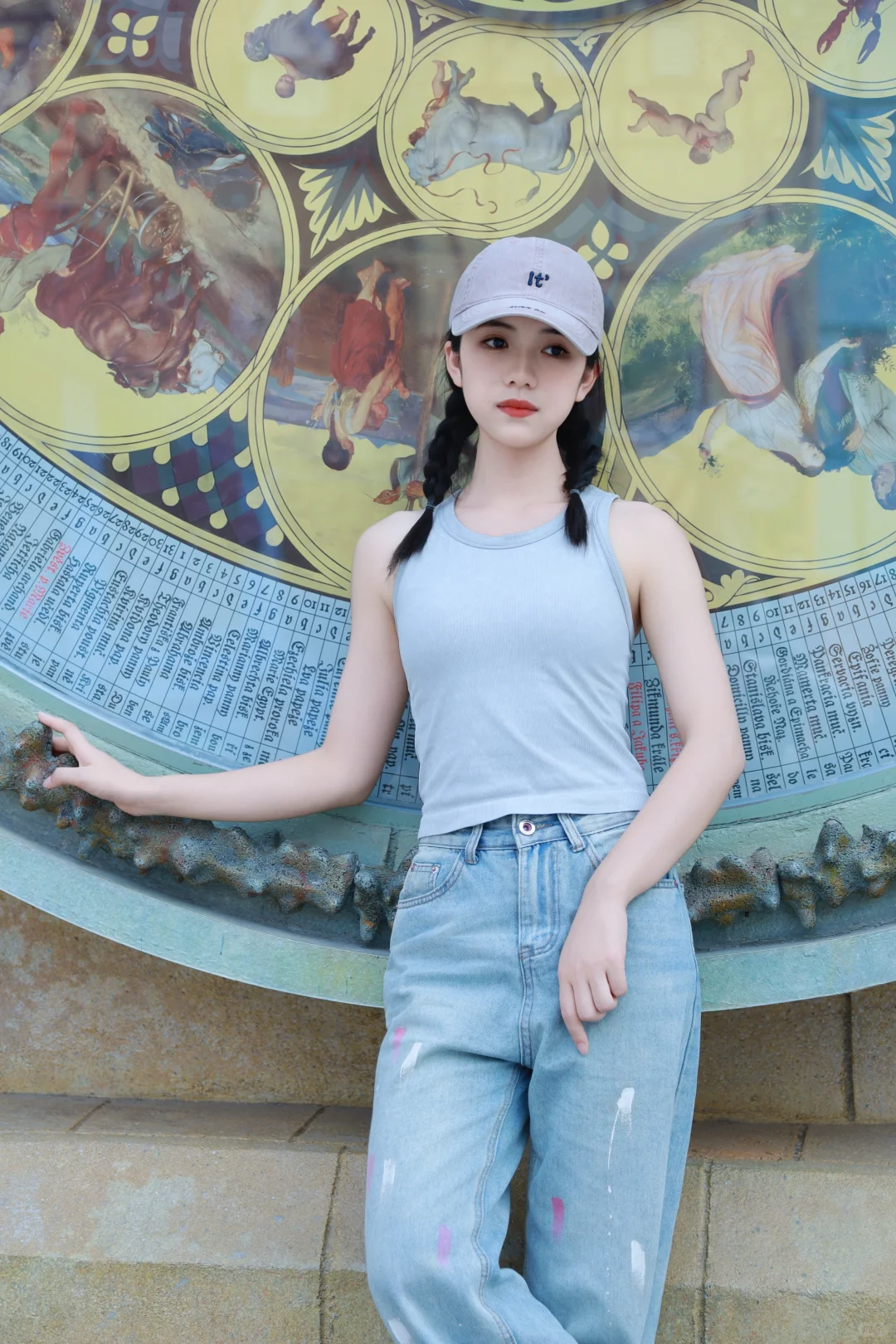 酷酷少女，拍照出发！