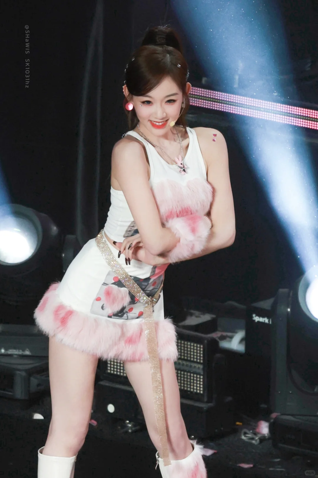 超级明媚的芝士莓莓🍓