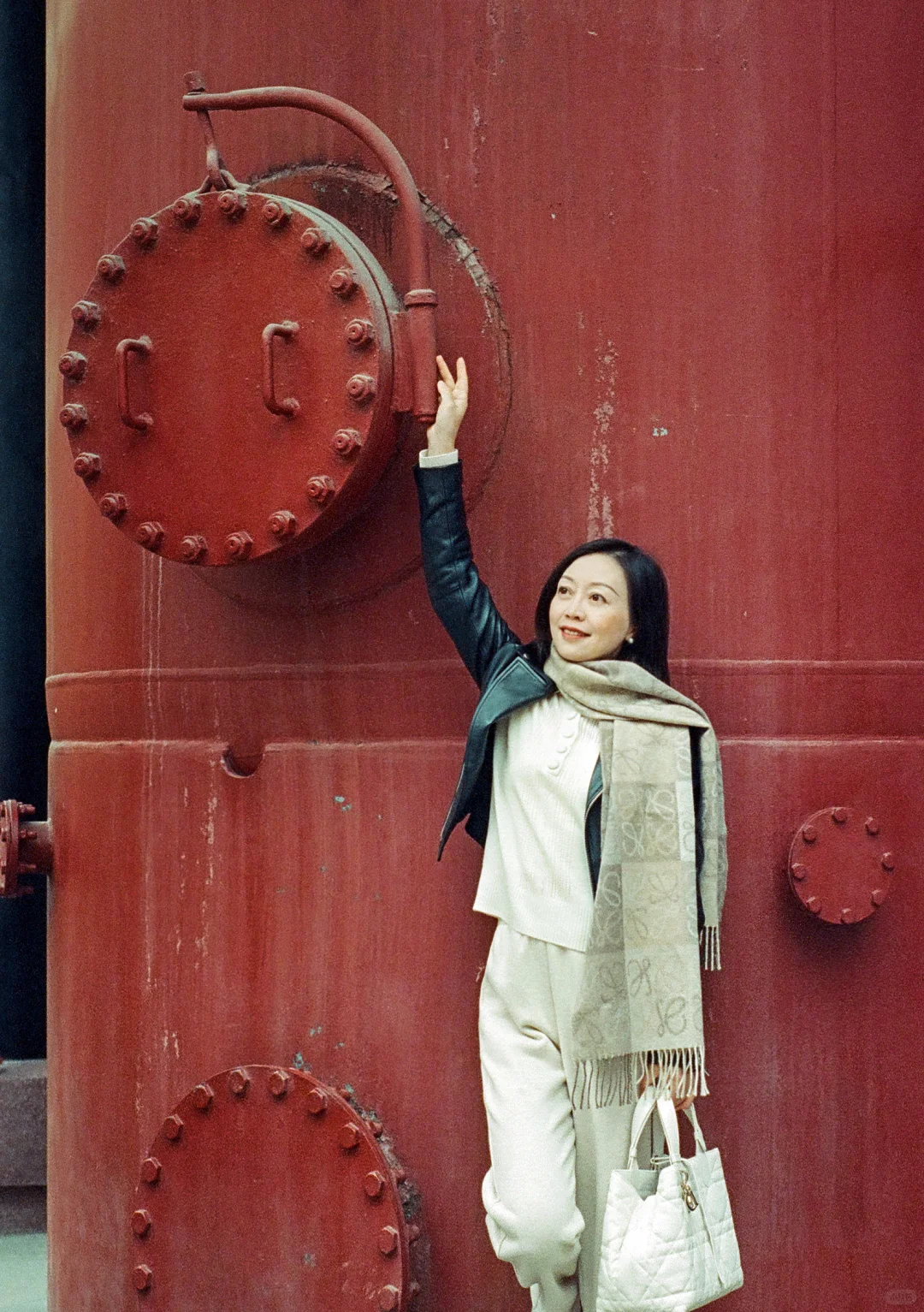 50岁的胶片浪漫：岁月从不败美人，只让她更