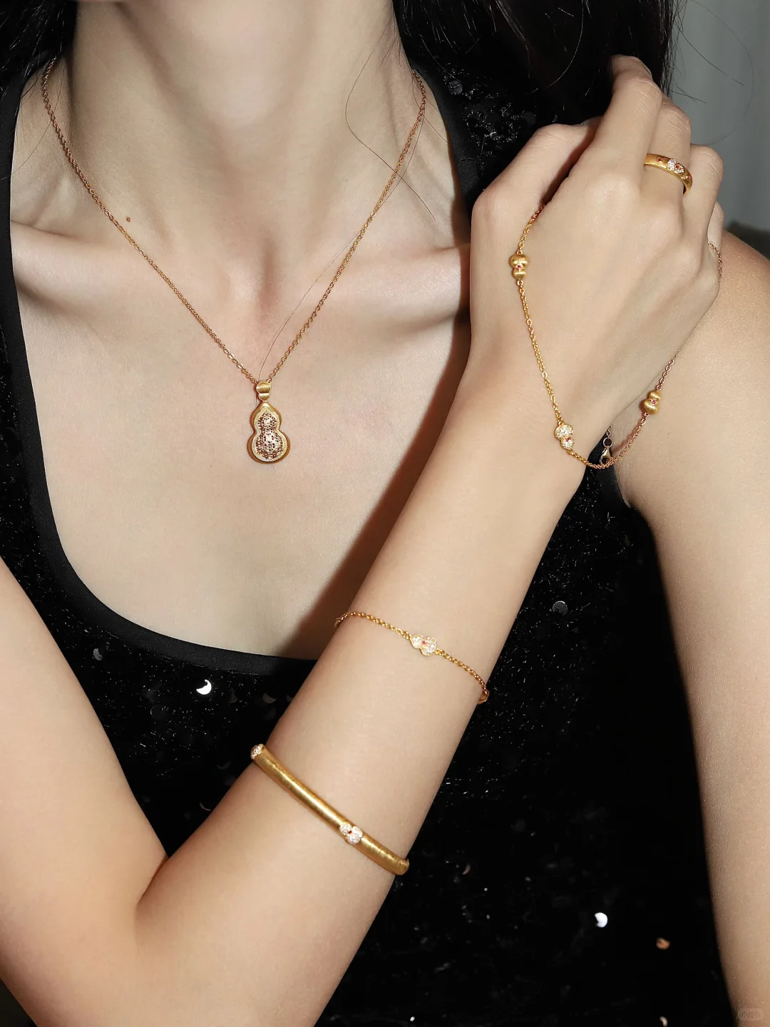 画虎画皮难画骨 最难知是美人心