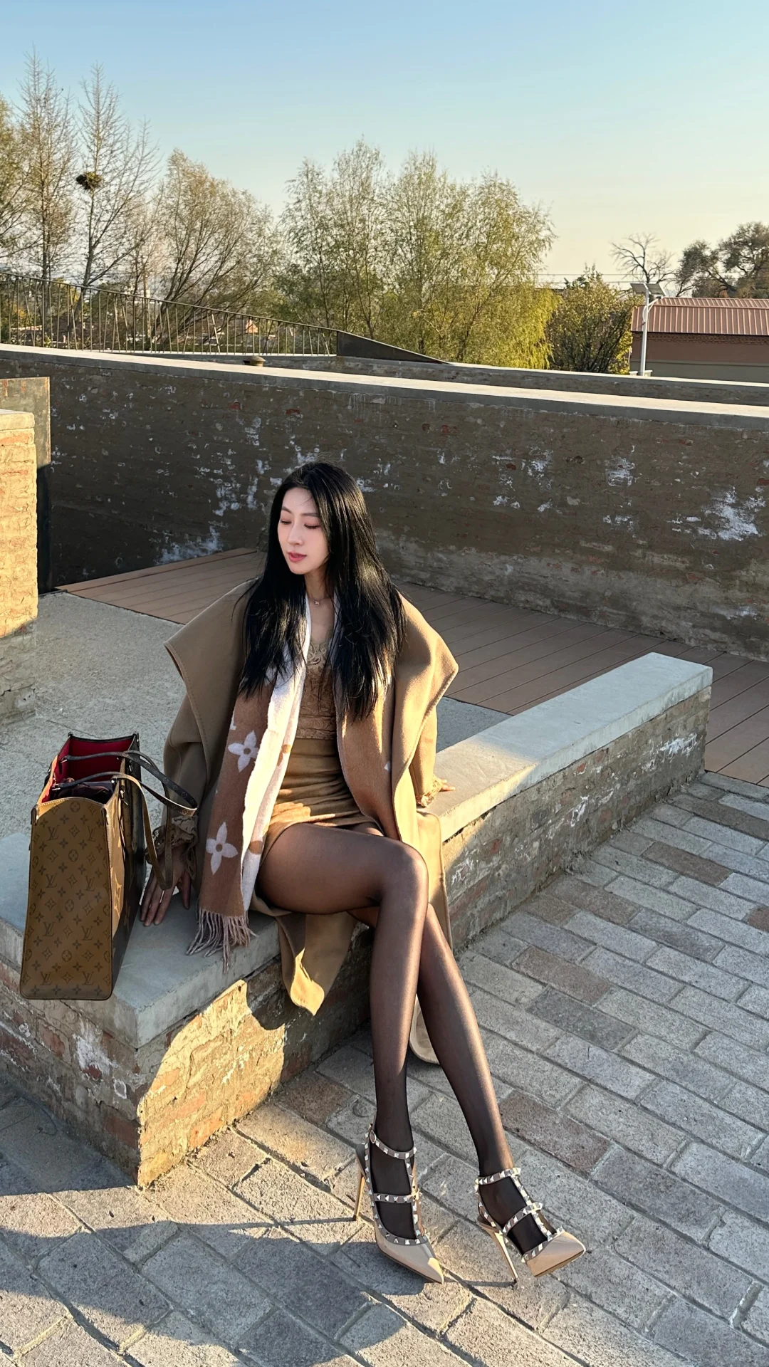 把糖炒栗子穿在身上了