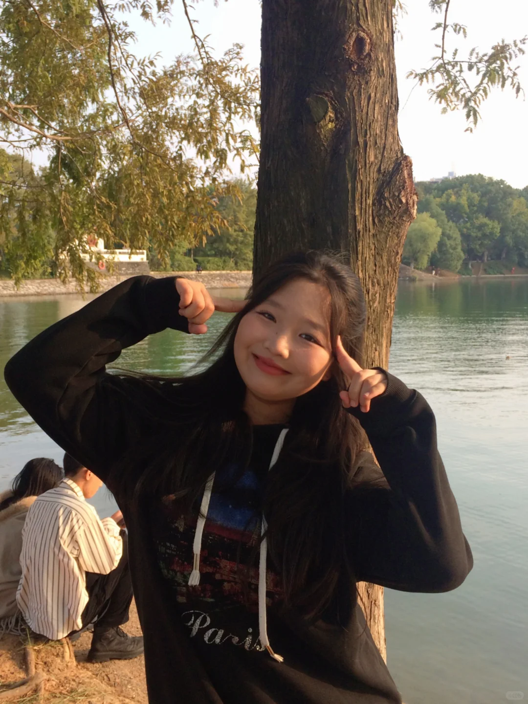 女大上课无聊 挑战回复所有评论