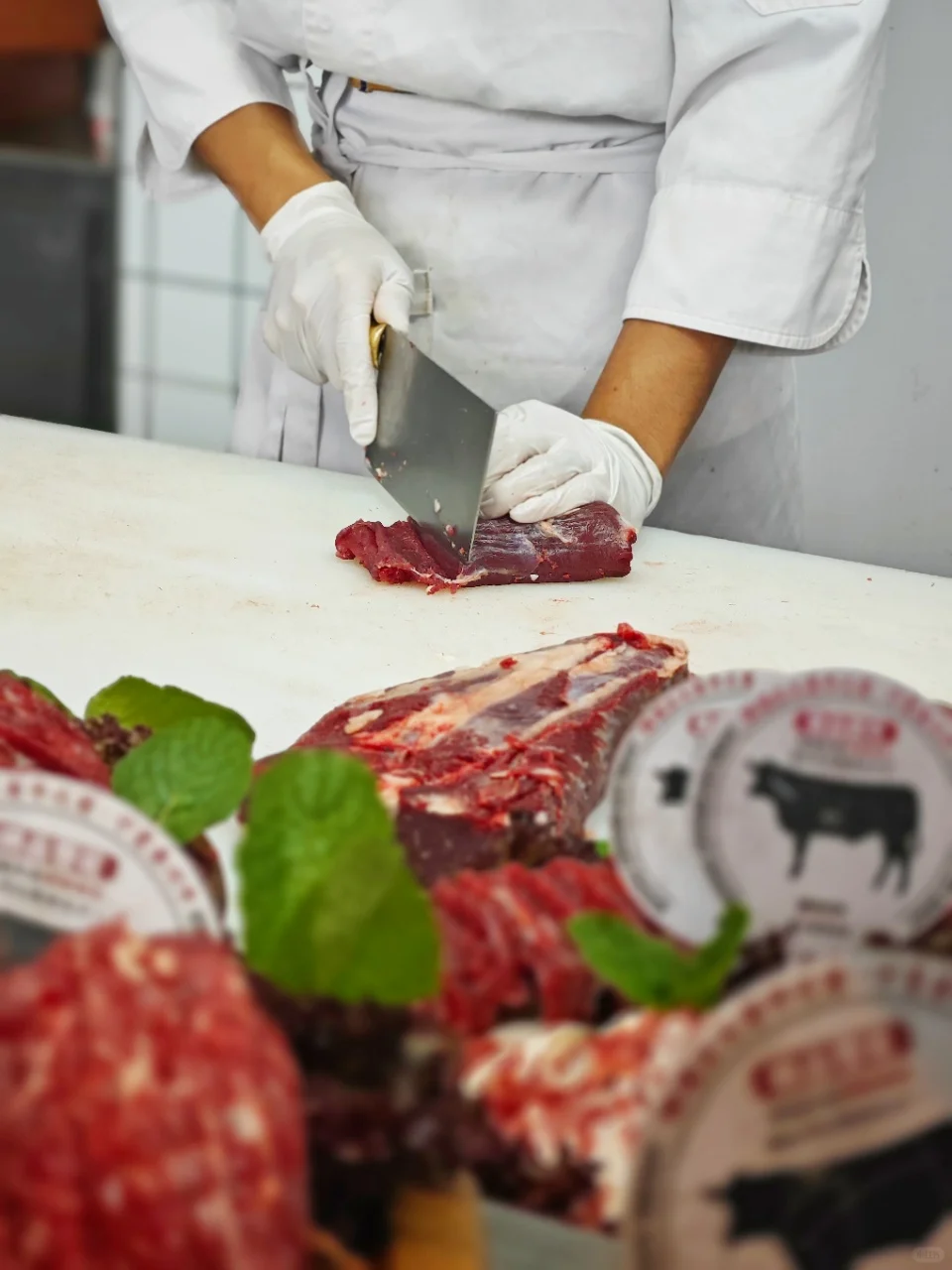 应季而食｜豌豆尖配潮汕牛肉火锅，鲜美