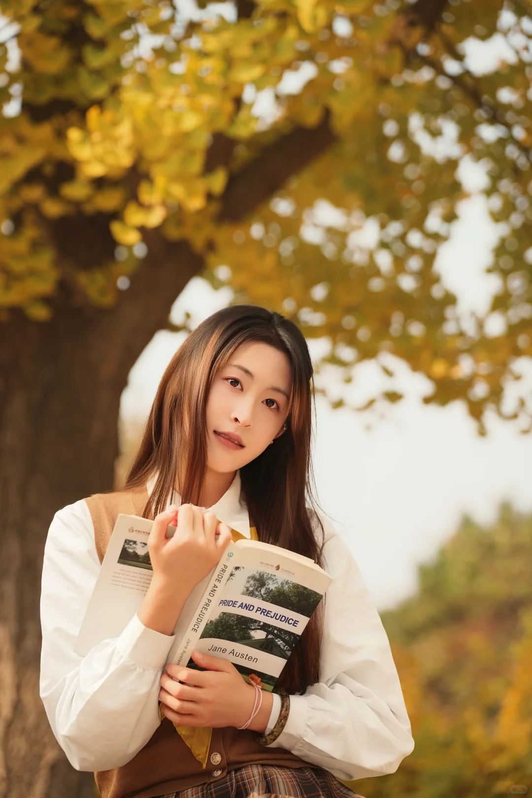 秋日JK少女与银杏的浪漫邂逅