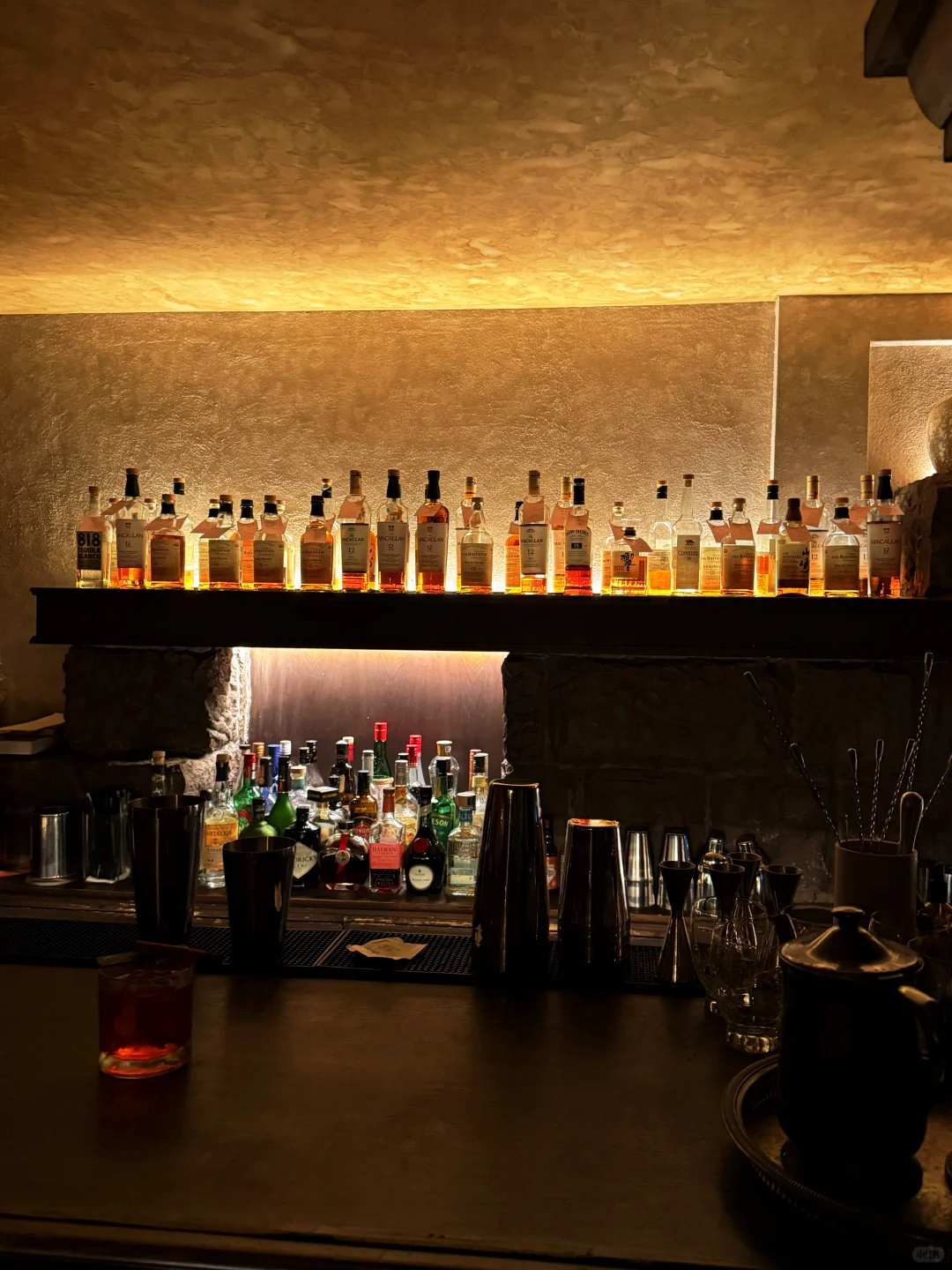 武汉女大生日在哪出片？爵士+葡萄酒微醺