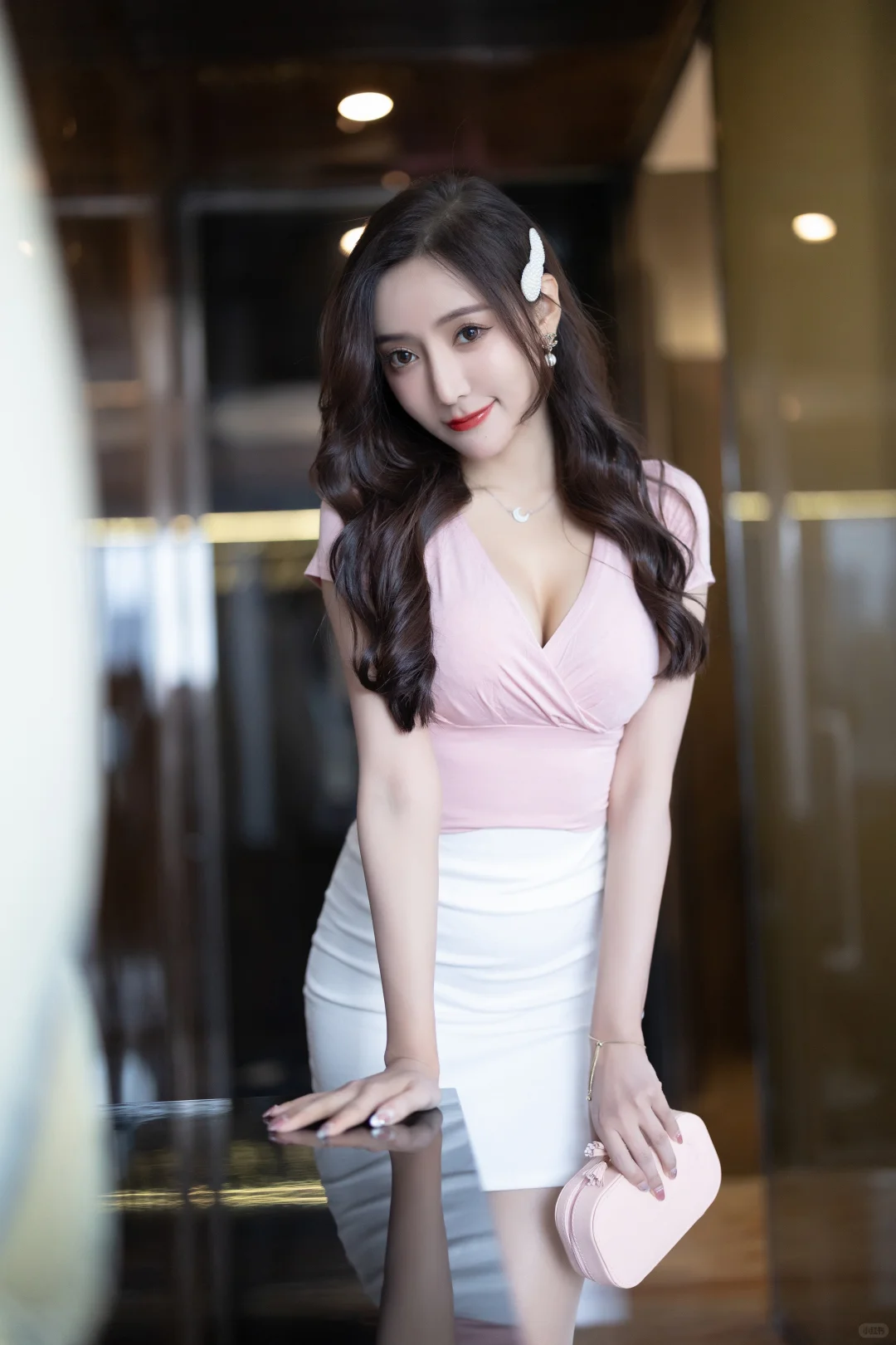 王馨瑶Yanni -粉色上衣白裙