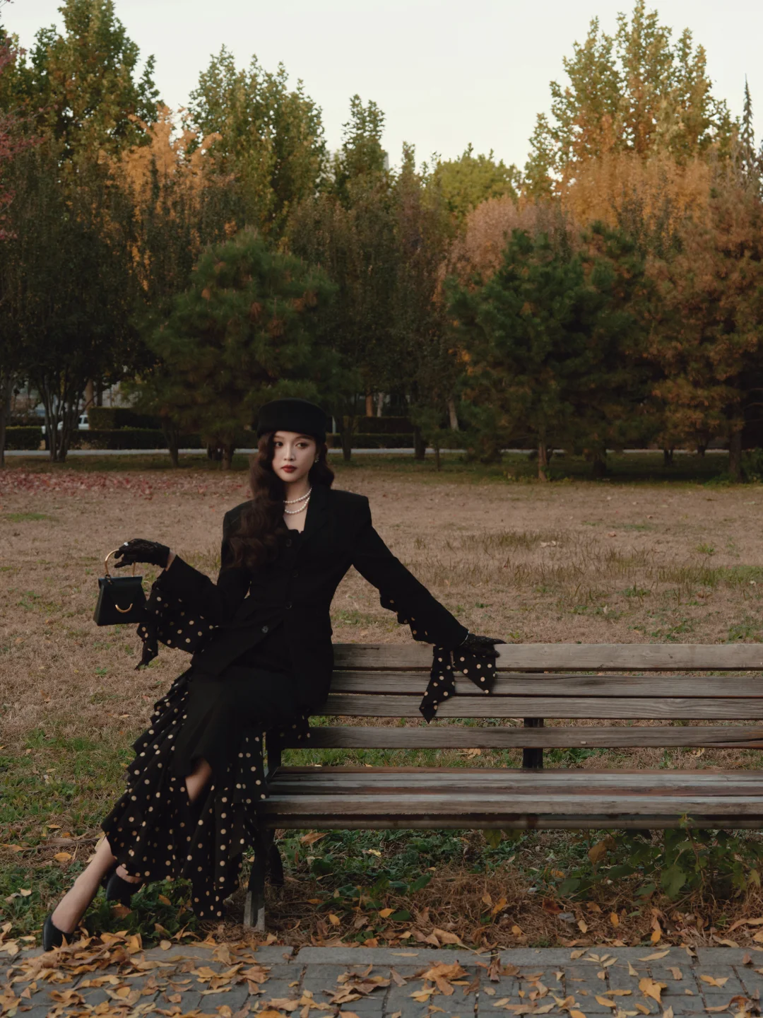 🎀吴宣仪的秋日优雅密码，被Caprice Toy解锁