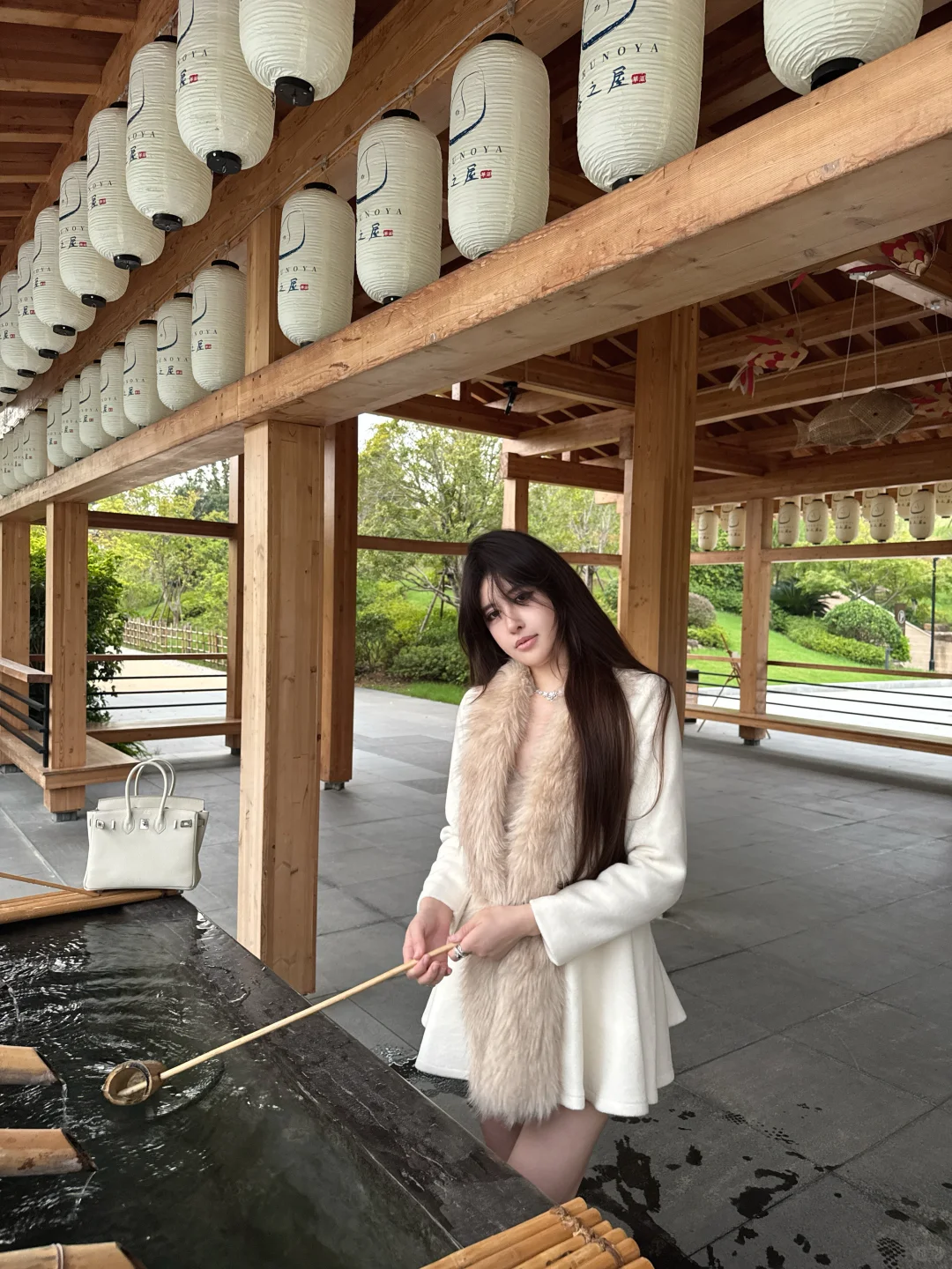 一眼娇娇贵养美女感