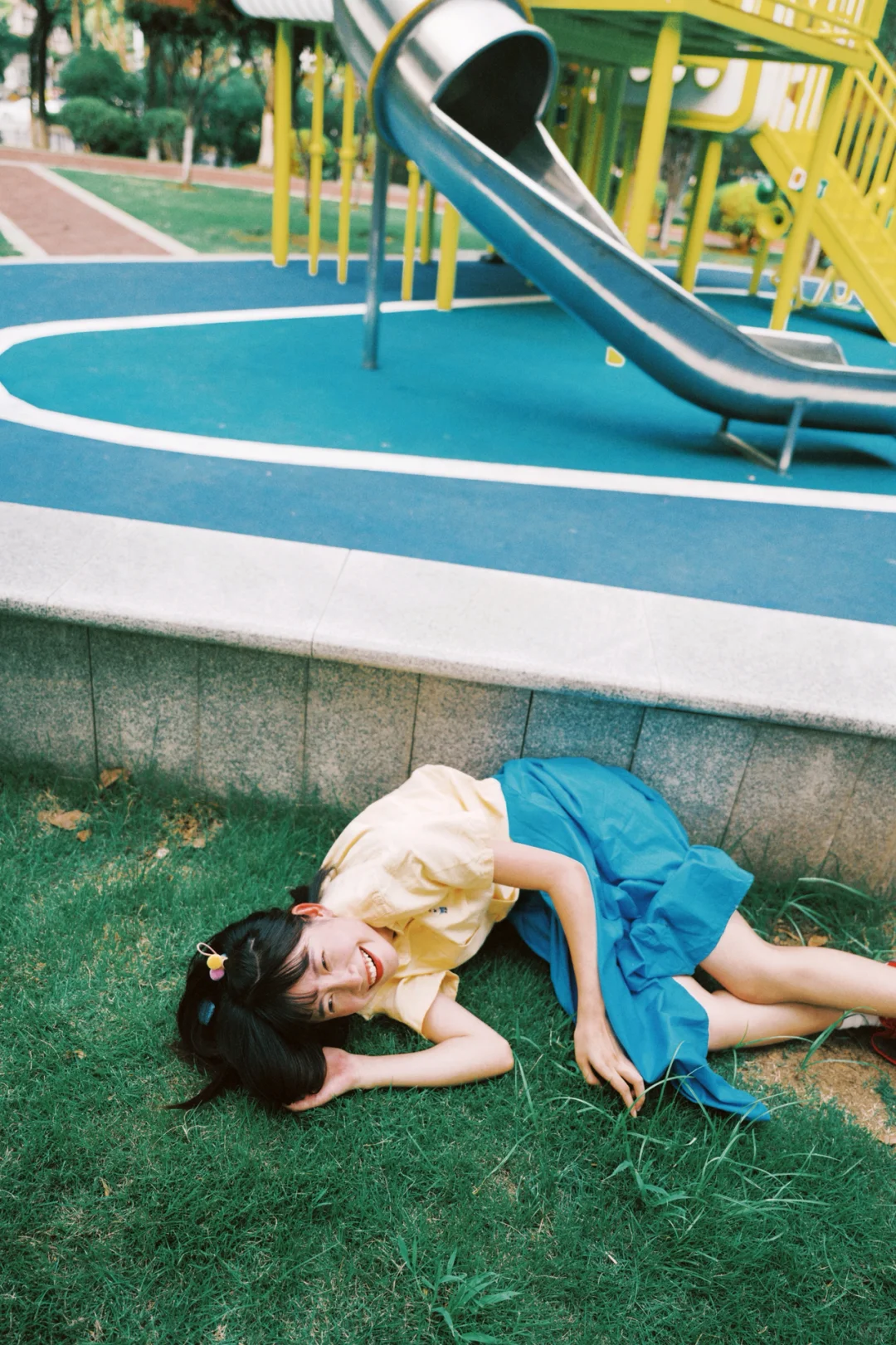 我们不过是装成大人的小孩