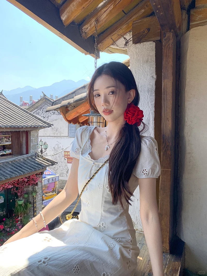 淡颜少女春夏纯欲法式气质连衣裙修身复古镂