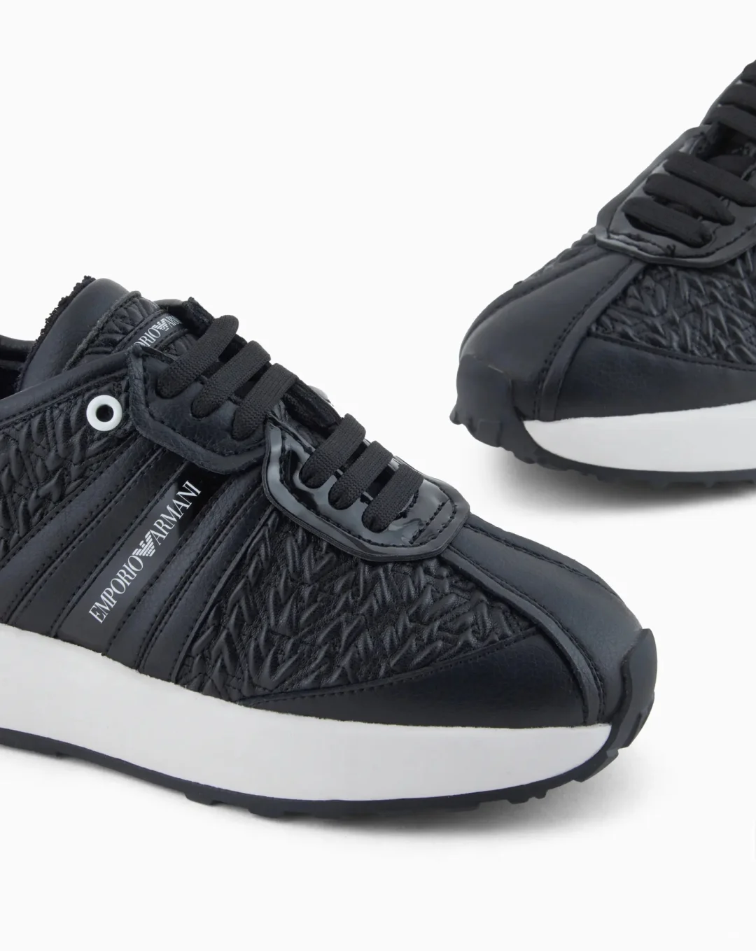 女士压花绑带轻户外橡胶休闲运动鞋