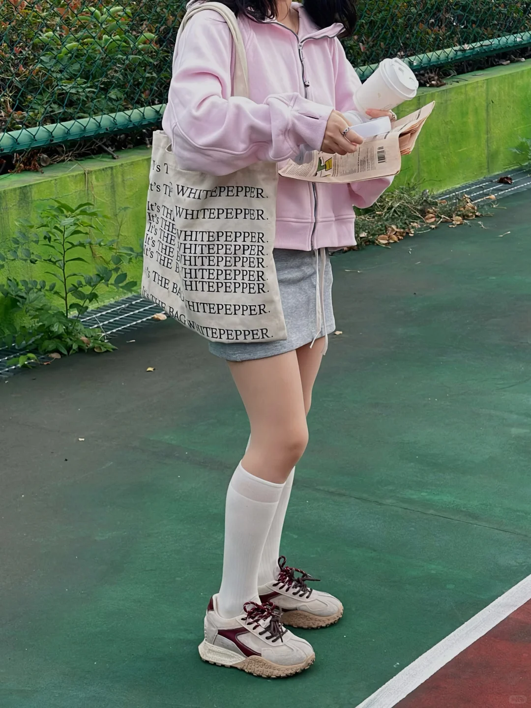 OOTD| 元气少女的秋天，哪能少了彩色卫衣