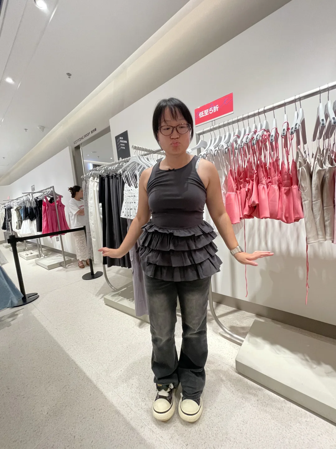 感觉自己超级可爱漂亮有活力