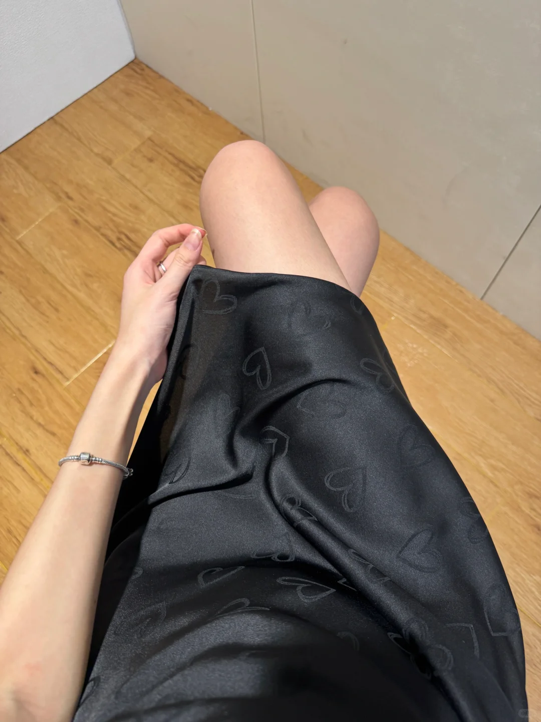 黑色爱心裙，辣妹出街必备！