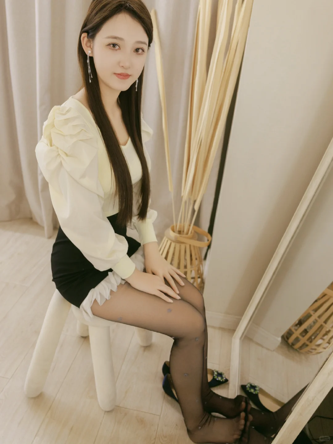 模特私拍｜漫画式踢腿