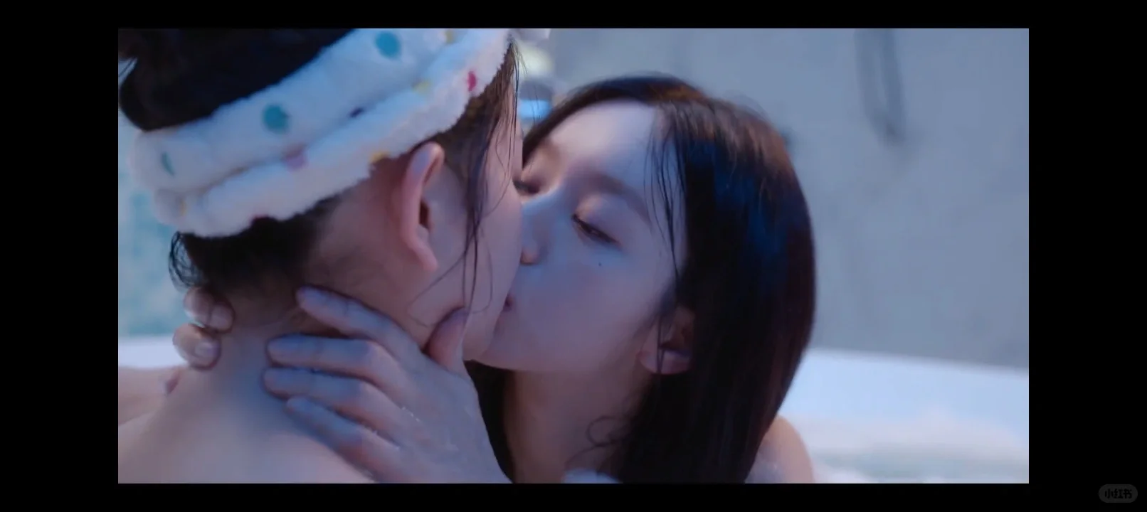 《善意的竞争》第四集惊现浴室吻!