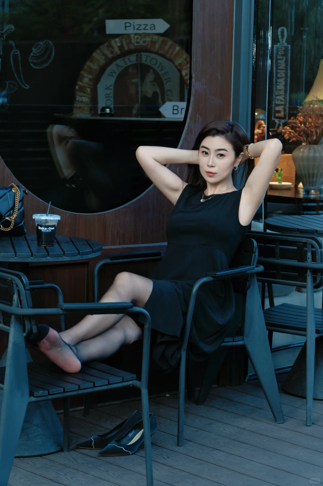 自然随性，才是成熟女性该有的姿态👩