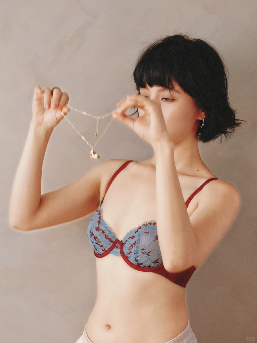 蕾丝，是身体的密谈