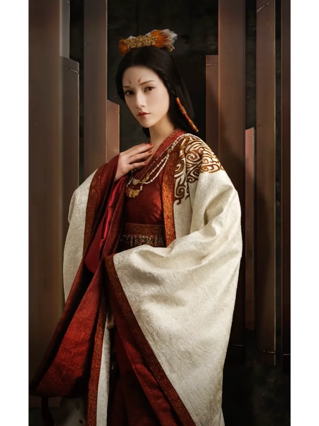 精致中透漏着清冷感的妖娆