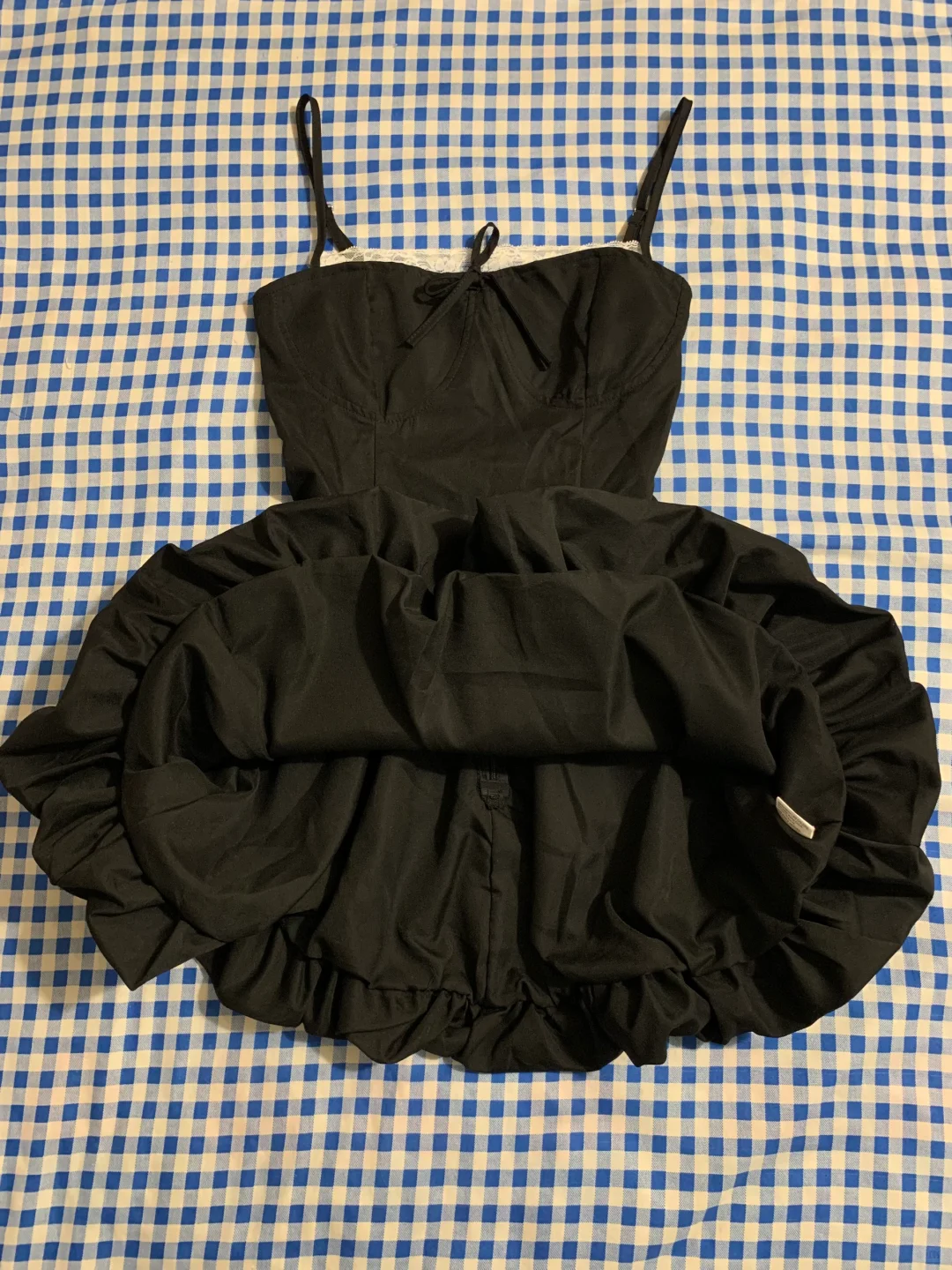 真实测评｜53💰甜辣黑色吊带裙！太显瘦啦～