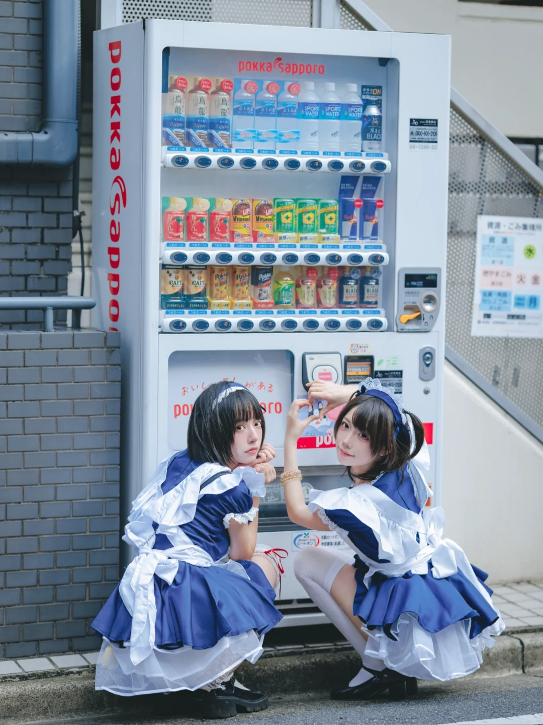 室外人像|在东京拍到了可爱的双子女仆！！