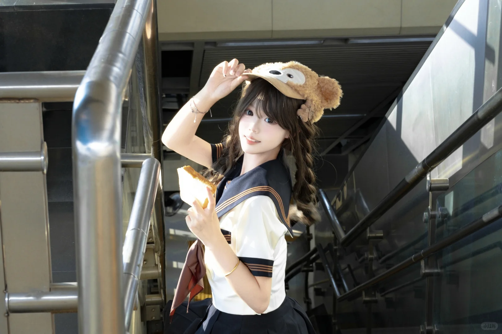 地铁站拍出日漫感❗️就是如此轻松