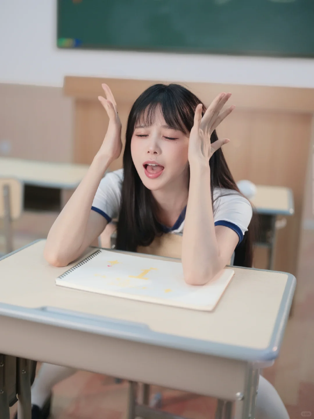 这也太甜太可爱了吧！放课后体操服少女