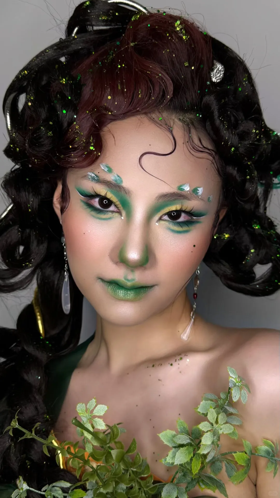 青蛇🐍一抹妖艳在颊间😈🌿