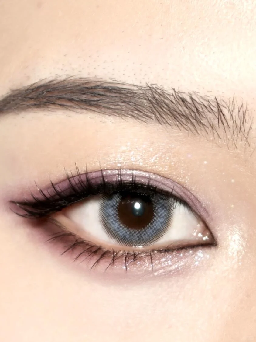 宁艺卓仿妆｜女团感假睫毛说的就是水光黑吧！