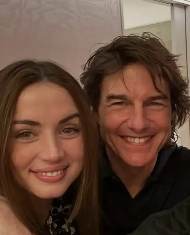 63岁阿汤哥恋爱啦！新女友36 岁安娜美爆啦