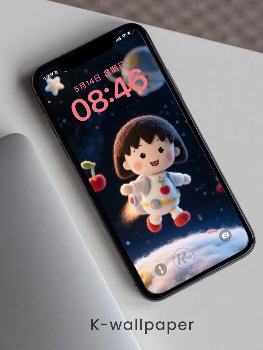 太空遨游小丸子 手机壁纸