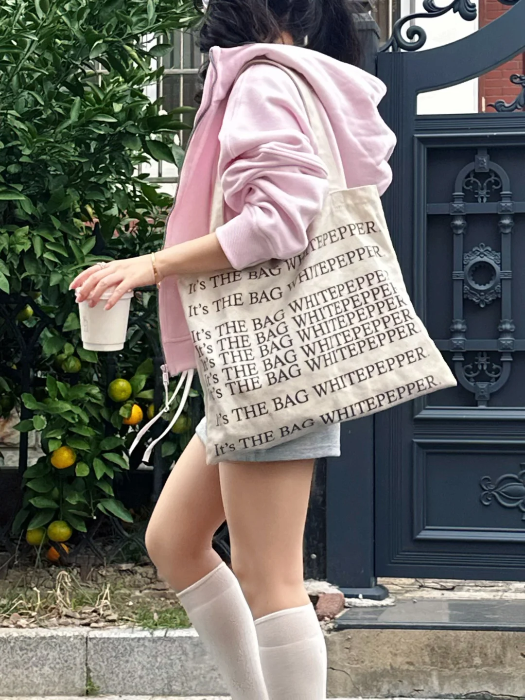 OOTD| 元气少女的秋天，哪能少了彩色卫衣