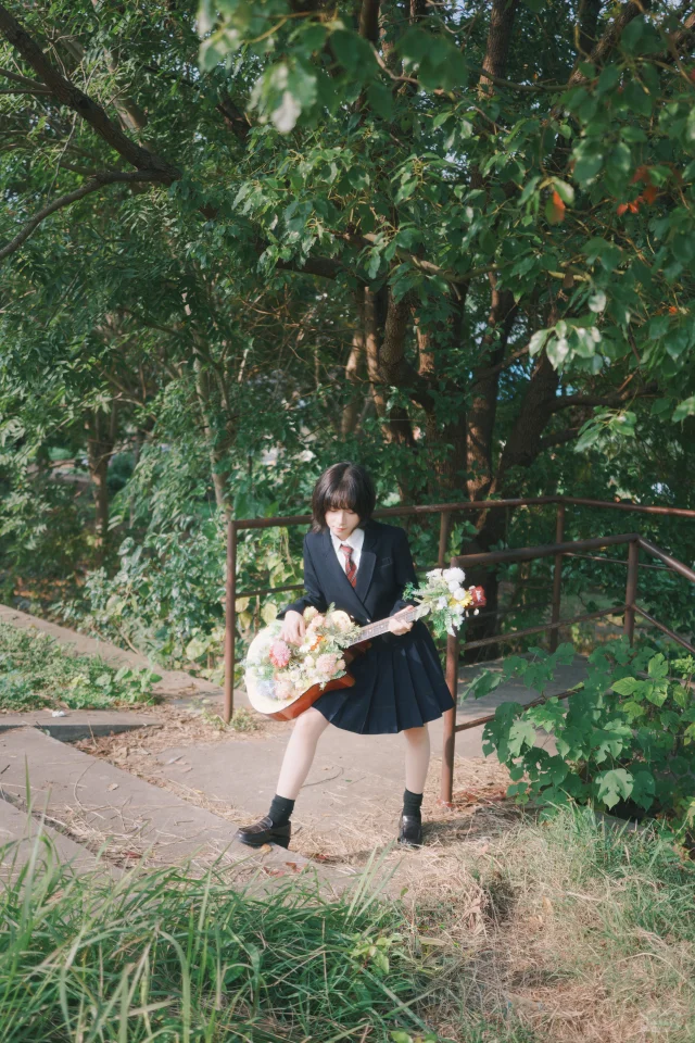 救命我拍到了乐队女主唱！