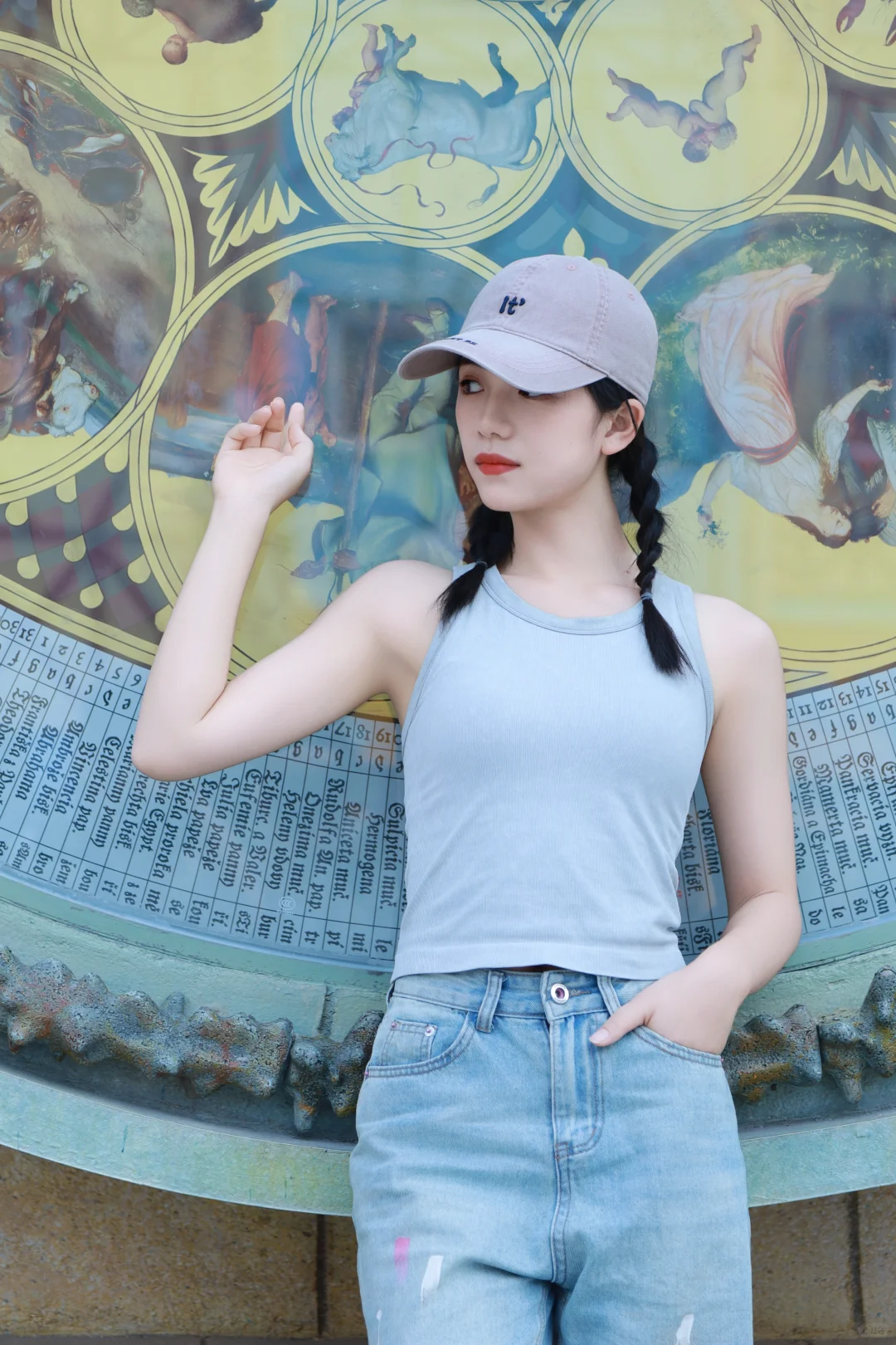 酷酷少女，拍照出发！