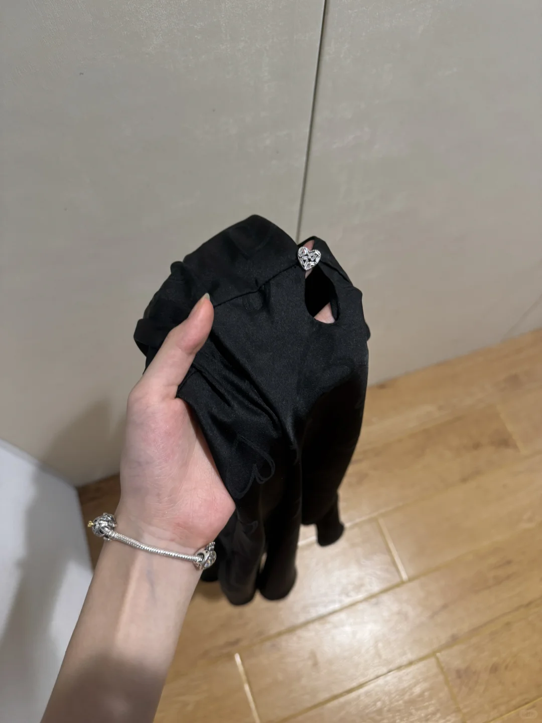 黑色爱心裙，辣妹出街必备！