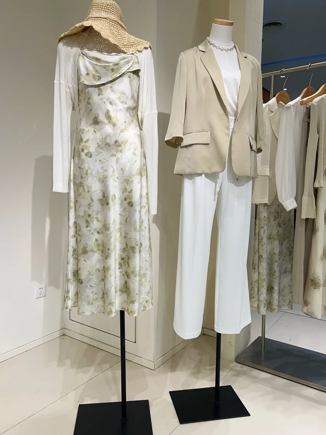 TKYSHOP#薄荷曼波真丝吊带裙解锁清凉夏日💚