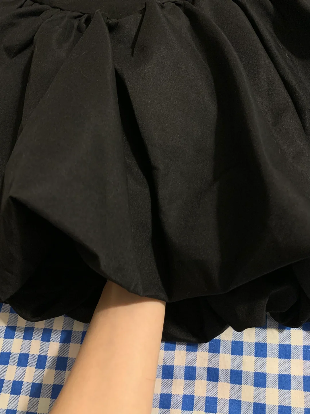 真实测评｜53💰甜辣黑色吊带裙！太显瘦啦～