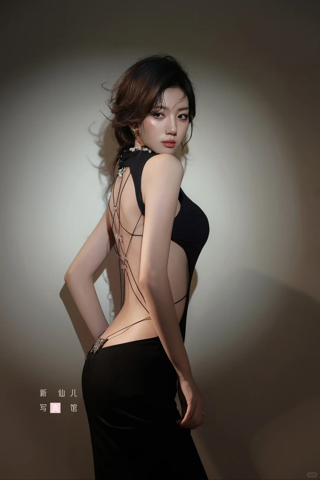 没错就是这个大女主，酷飒气质姐姐的style