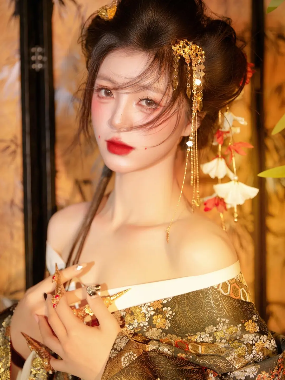 👘 风情万种 妖艳花魁，媚而不妖✨