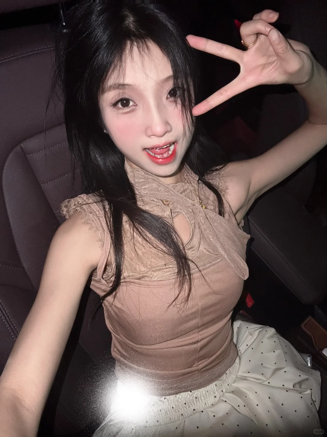 为嘛给人一种人妻的感觉😭