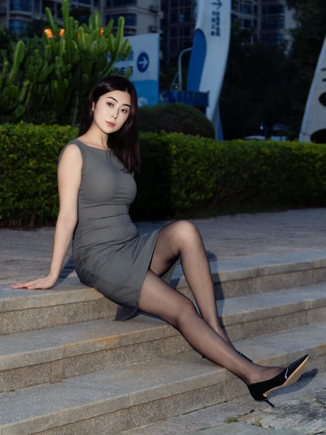 成熟女人的自信，从不依赖别人｜御姐穿搭OOTD